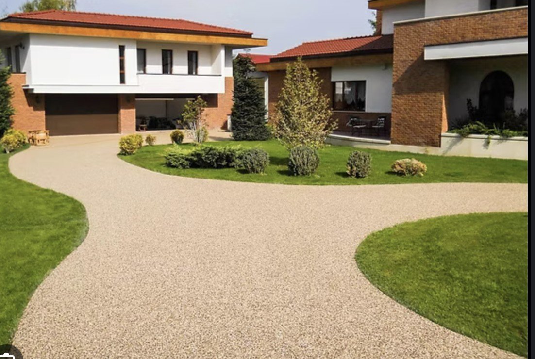 Resin Bound Stone Carpet Driveway — Residential